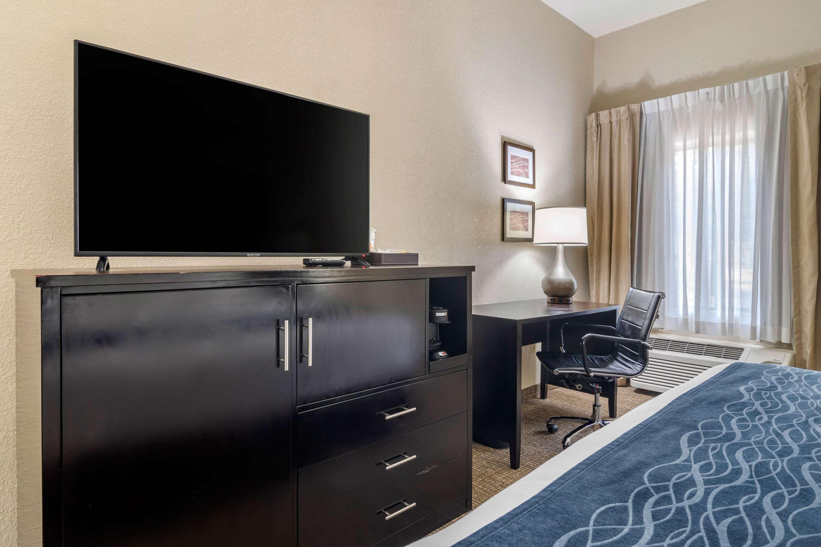 Comfort Inn & Suites Atlanta-Smyrna Exteriör bild