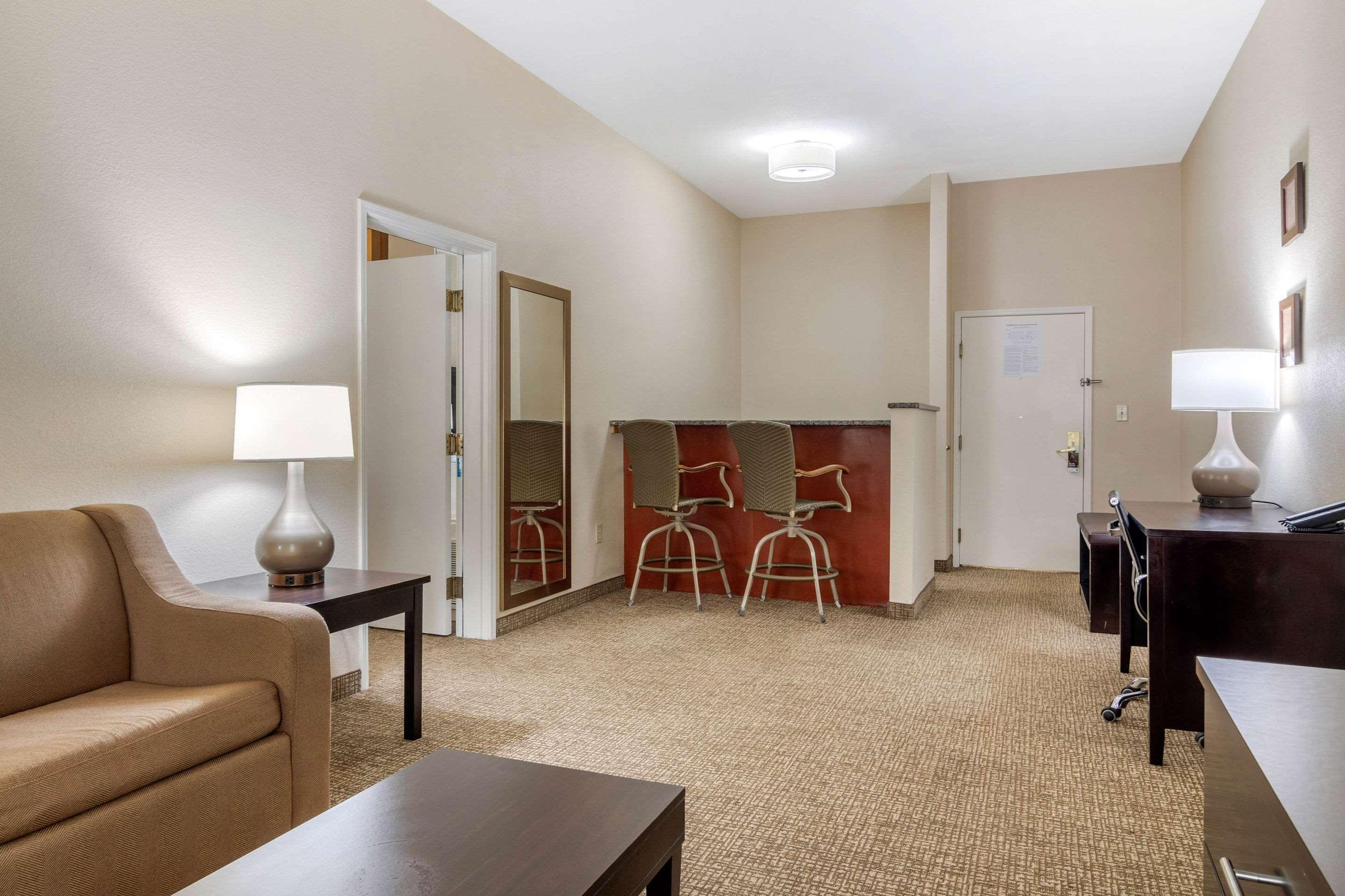 Comfort Inn & Suites Atlanta-Smyrna Exteriör bild