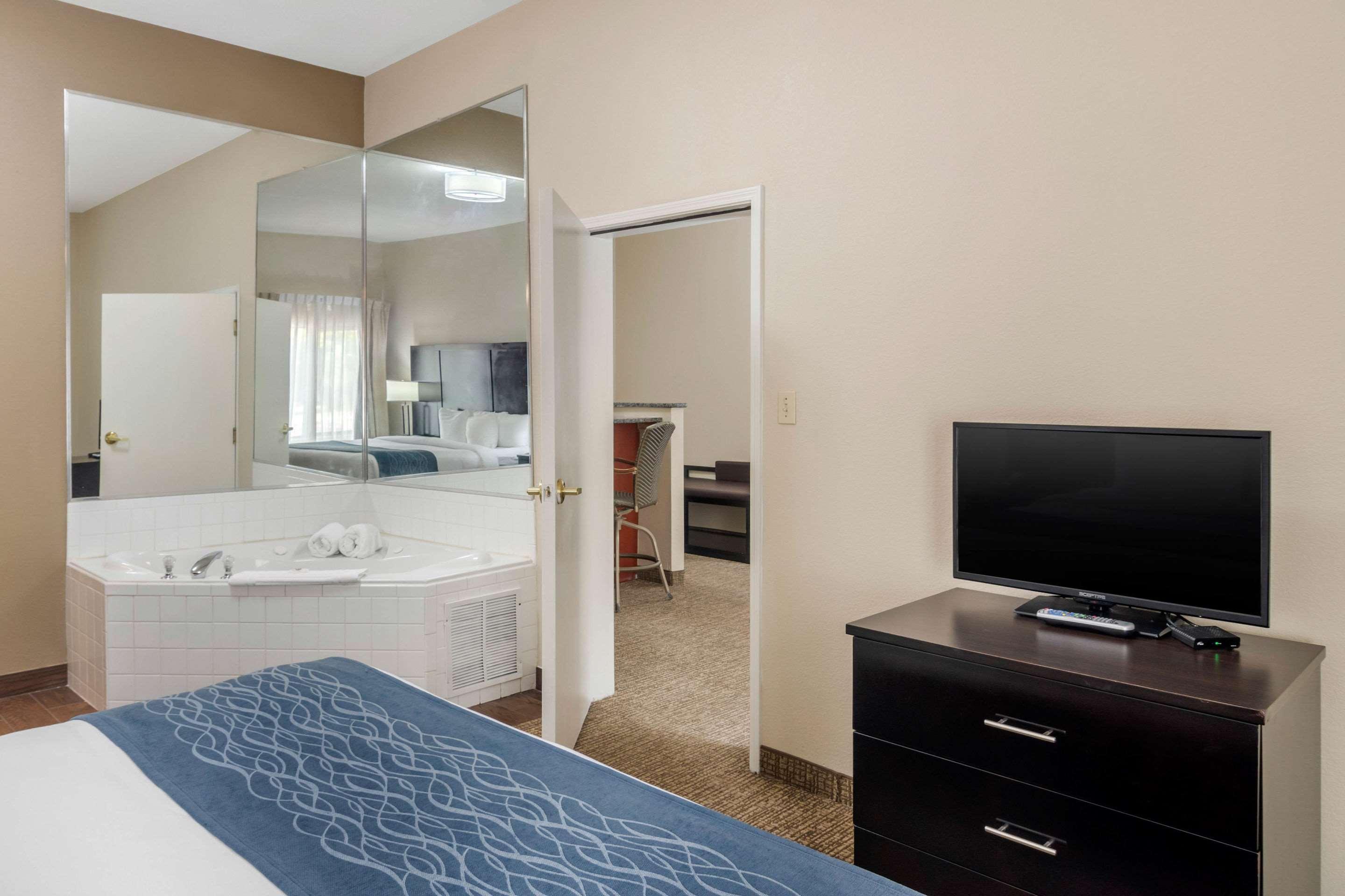 Comfort Inn & Suites Atlanta-Smyrna Exteriör bild